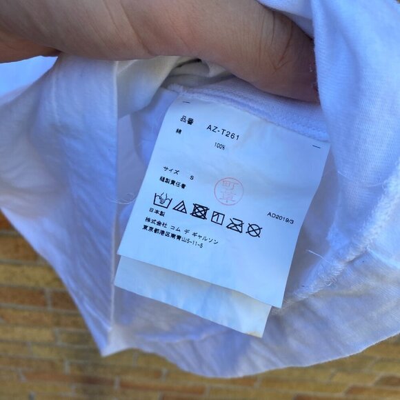 Achetez Des Comme Des Gracons PLAY Five Heart Logo Shirt Small - Picture 7 of 11